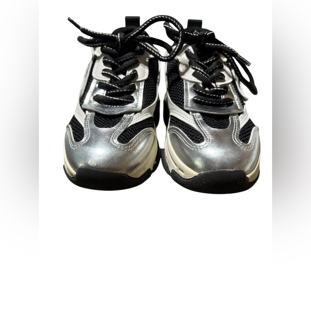 Steve Madden Silver and Black Sneakers size 3 - Picture 2 of 8